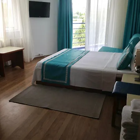 Πανσιόν Marina House 3*