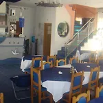 Marina House Pensión 3*