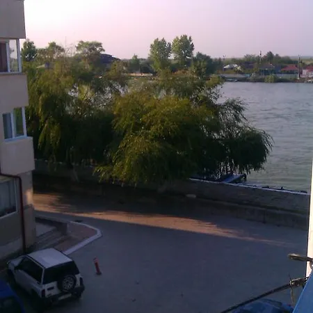 בית הארחה Marina House