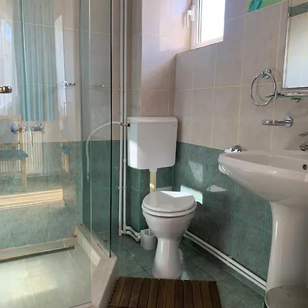 Marina House 3*
